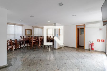 Apartamento à venda com 175m², 3 quartos e 3 vagas Apartamento à venda com 175m², 3 quartos e 3 vagasÁrea comum - Salão de festas