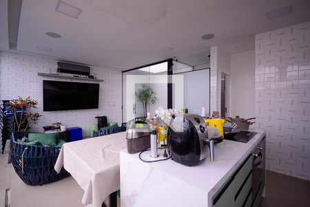 Apartamento à venda com 175m², 3 quartos e 3 vagas Apartamento à venda com 175m², 3 quartos e 3 vagasÁrea de Lazer