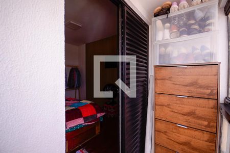 Apartamento à venda com 175m², 3 quartos e 3 vagas Apartamento à venda com 175m², 3 quartos e 3 vagasQuarto 1 - Suite (Varanda)