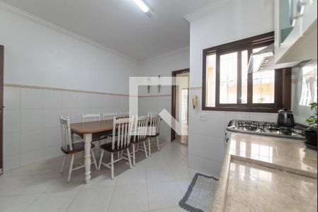 Casa à venda com 174m², 3 quartos e 2 vagas Casa à venda com 174m², 3 quartos e 2 vagasCozinha
