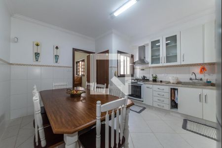 Casa à venda com 174m², 3 quartos e 2 vagas Casa à venda com 174m², 3 quartos e 2 vagasCozinha