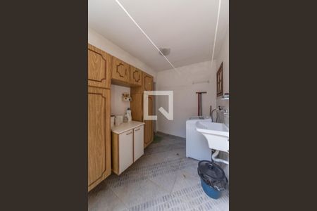 Casa à venda com 174m², 3 quartos e 2 vagas Casa à venda com 174m², 3 quartos e 2 vagasÁrea de Serviço