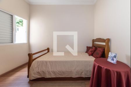 Casa à venda com 174m², 3 quartos e 2 vagas Casa à venda com 174m², 3 quartos e 2 vagasQuarto 2