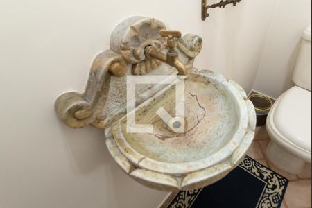 Casa à venda com 174m², 3 quartos e 2 vagas Casa à venda com 174m², 3 quartos e 2 vagasLavabo