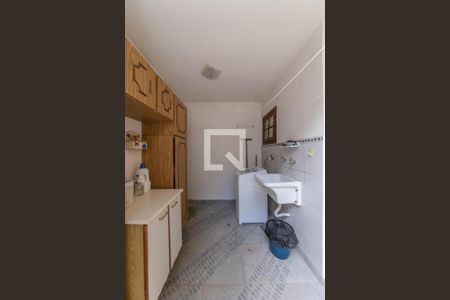 Casa à venda com 174m², 3 quartos e 2 vagas Casa à venda com 174m², 3 quartos e 2 vagasÁrea de Serviço