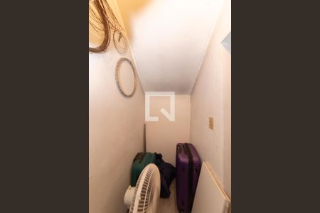 Casa à venda com 174m², 3 quartos e 2 vagas Casa à venda com 174m², 3 quartos e 2 vagasGaragem - Depósito