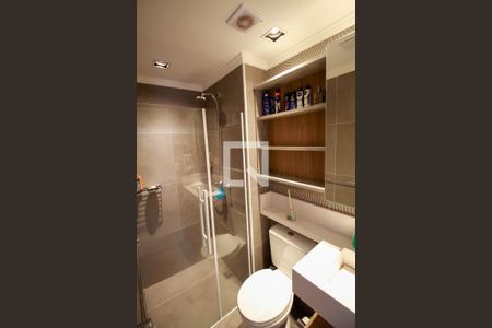 Banheiro de kitnet/studio para alugar com 1 quarto, 25m² em Jardim Paulistano, São Paulo
