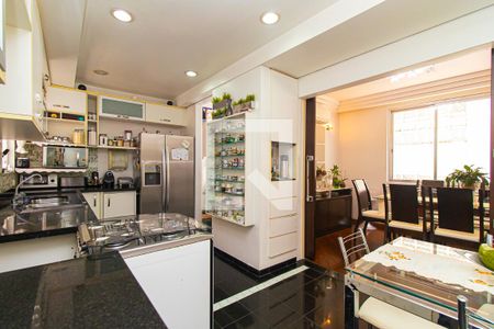 Apartamento à venda com 172m², 3 quartos e 1 vagaCozinha