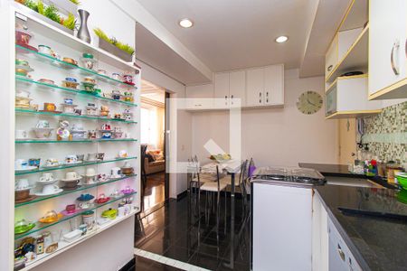 Apartamento à venda com 172m², 3 quartos e 1 vagaCozinha