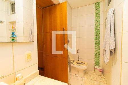 Apartamento à venda com 172m², 3 quartos e 1 vagaBanheiro Quarto 1