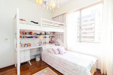 Apartamento à venda com 172m², 3 quartos e 1 vagaQuarto 2