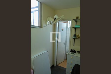 Apartamento à venda com 102m², 2 quartos e 2 vagas Apartamento à venda com 102m², 2 quartos e 2 vagasQuarto de Serviço