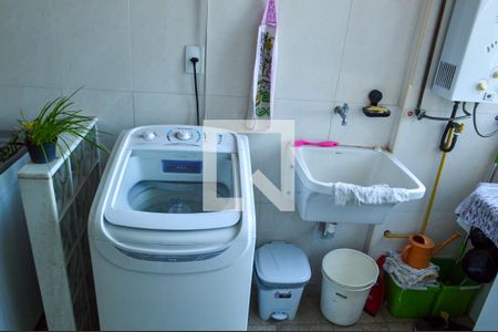 Apartamento à venda com 102m², 2 quartos e 2 vagas Apartamento à venda com 102m², 2 quartos e 2 vagasÁrea de Serviço