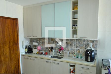 Apartamento à venda com 102m², 2 quartos e 2 vagas Apartamento à venda com 102m², 2 quartos e 2 vagasCozinha