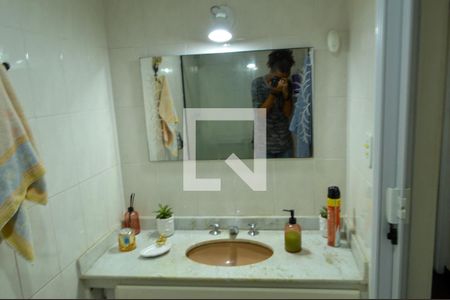 Apartamento à venda com 102m², 2 quartos e 2 vagas Apartamento à venda com 102m², 2 quartos e 2 vagasBanheiro