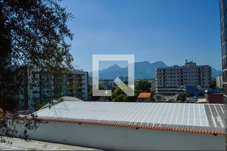 Apartamento à venda com 102m², 2 quartos e 2 vagas Apartamento à venda com 102m², 2 quartos e 2 vagasVista da Área de Serviço