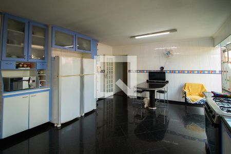 Casa à venda com 341m², 3 quartos e 5 vagasCozinha - Armários