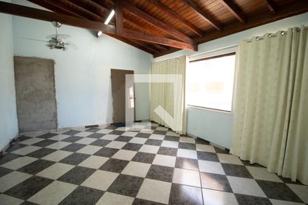 Casa à venda com 341m², 3 quartos e 5 vagasÁrea comum - Salão de festas