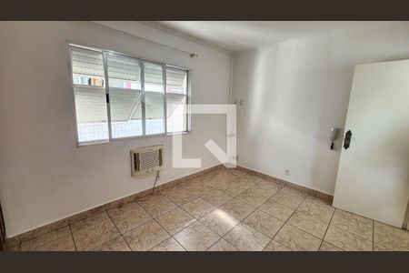 Quarto 1 de apartamento para alugar com 2 quartos, 118m² em Aparecida, Santos