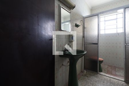 Casa à venda com 250m², 3 quartos e 1 vagaBanheiro 2