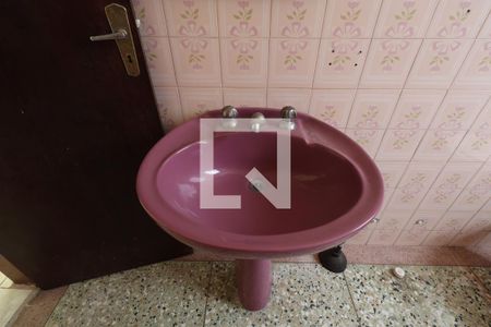 Casa à venda com 250m², 3 quartos e 1 vagaBanheiro 1