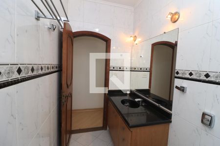 Casa à venda com 240m², 3 quartos e 2 vagasBanheiro Social
