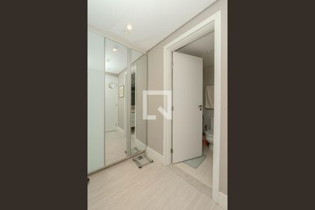 Apartamento para alugar com 110m², 3 quartos e 1 vaga Apartamento para alugar com 110m², 3 quartos e 1 vagaCloset da suíte 1