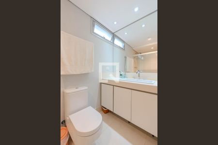 Apartamento para alugar com 110m², 3 quartos e 1 vaga Apartamento para alugar com 110m², 3 quartos e 1 vagaBanheiro da Suíte 1