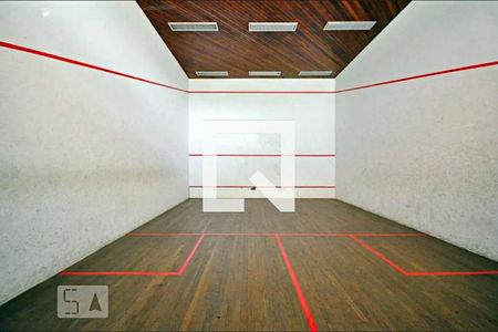 Apartamento à venda com 213m², 3 quartos e 3 vagas Apartamento à venda com 213m², 3 quartos e 3 vagasQuadra