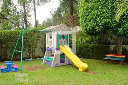 Apartamento à venda com 213m², 3 quartos e 3 vagas Apartamento à venda com 213m², 3 quartos e 3 vagasÁrea comum - Playground