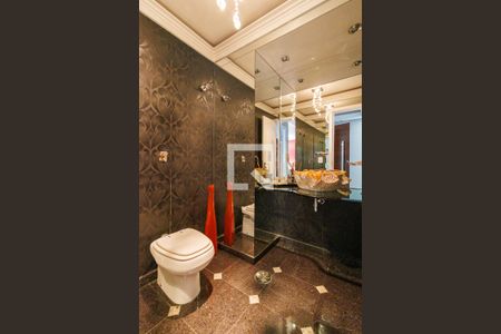 Apartamento à venda com 213m², 3 quartos e 3 vagas Apartamento à venda com 213m², 3 quartos e 3 vagasLavabo