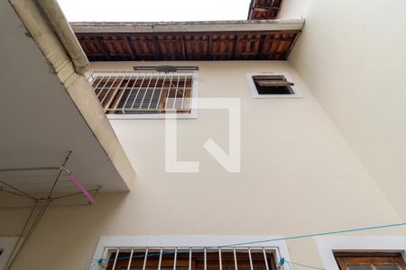 Casa à venda com 89m², 2 quartos e 2 vagasFachada dos Fundos