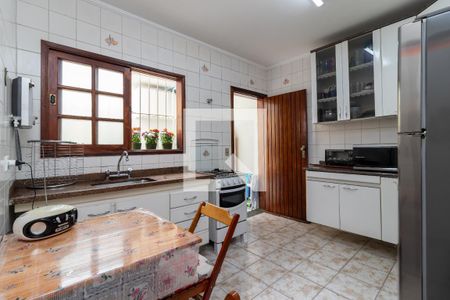 Casa à venda com 89m², 2 quartos e 2 vagasCozinha