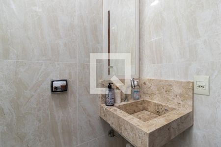 Casa à venda com 89m², 2 quartos e 2 vagasBanheiro 1