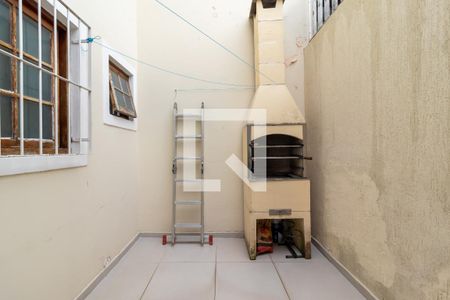Casa à venda com 89m², 2 quartos e 2 vagasQuintal e Churrasqueira
