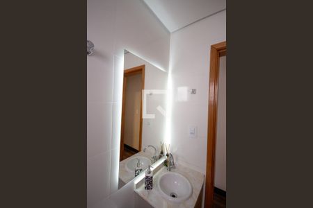 Apartamento à venda com 130m², 2 quartos e 2 vagas Apartamento à venda com 130m², 2 quartos e 2 vagasEspelho