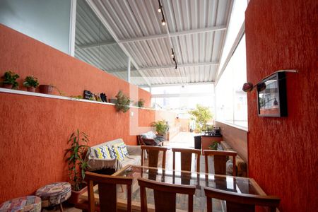 Apartamento à venda com 130m², 2 quartos e 2 vagas Apartamento à venda com 130m², 2 quartos e 2 vagasCobertura