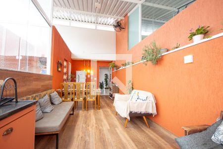 Apartamento à venda com 130m², 2 quartos e 2 vagas Apartamento à venda com 130m², 2 quartos e 2 vagasCobertura