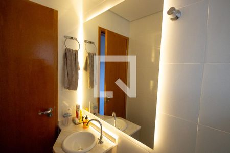 Apartamento à venda com 130m², 2 quartos e 2 vagas Apartamento à venda com 130m², 2 quartos e 2 vagasEspelhjo