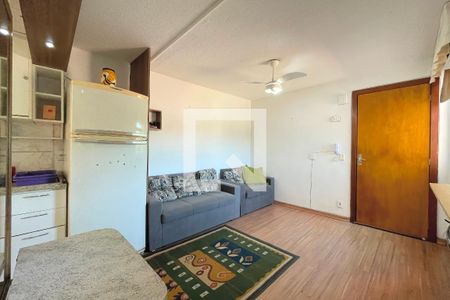 Sala de apartamento para alugar com 2 quartos, 38m² em Protásio Alves, Porto Alegre