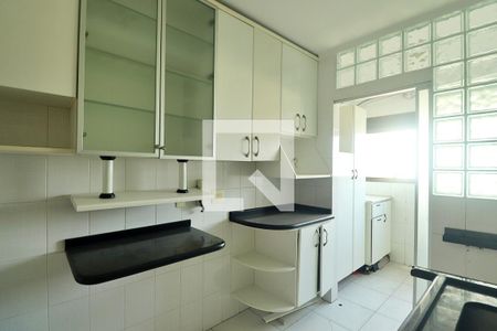 Apartamento à venda com 64m², 2 quartos e 2 vagasCozinha