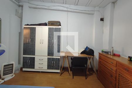 Casa à venda com 600m², 5 quartos e 5 vagasEdícula - Quarto