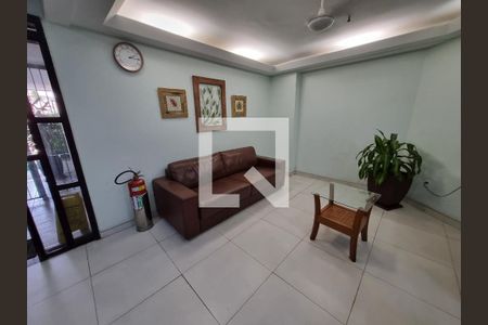 Apartamento à venda com 68m², 2 quartos e 1 vaga Apartamento à venda com 68m², 2 quartos e 1 vagaHall de entrada