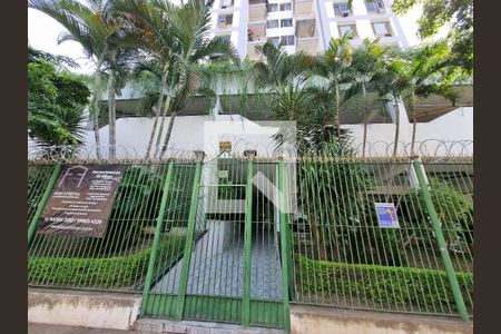 Apartamento à venda com 68m², 2 quartos e 1 vaga Apartamento à venda com 68m², 2 quartos e 1 vagaFachada do Prédio