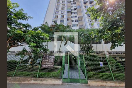 Apartamento à venda com 68m², 2 quartos e 1 vaga Apartamento à venda com 68m², 2 quartos e 1 vagaFachada do Prédio