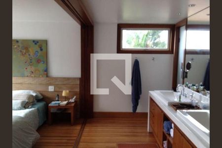 Casa à venda com 750m², 4 quartos e 4 vagas