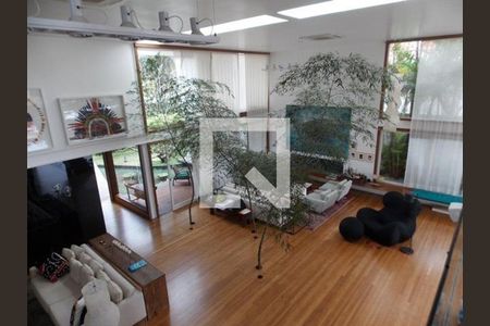 Casa à venda com 750m², 4 quartos e 4 vagas