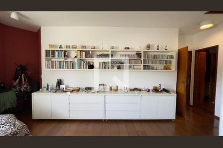 Casa de condomínio à venda com 445m², 4 quartos e 4 vagas