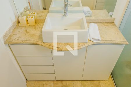 Apartamento à venda com 129m², 3 quartos e 1 vaga Apartamento à venda com 129m², 3 quartos e 1 vagaBanheiro