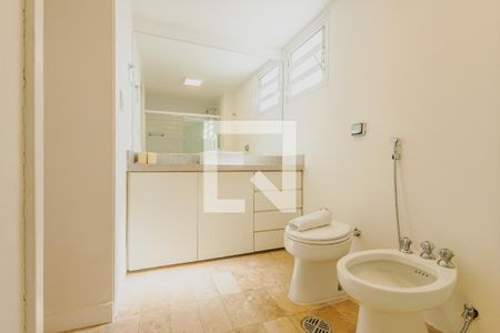 Apartamento à venda com 129m², 3 quartos e 1 vaga Apartamento à venda com 129m², 3 quartos e 1 vagaBanheiro da Suíte
